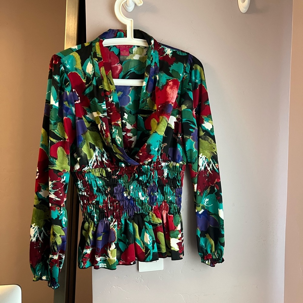 Sunny Leigh size PM blouse